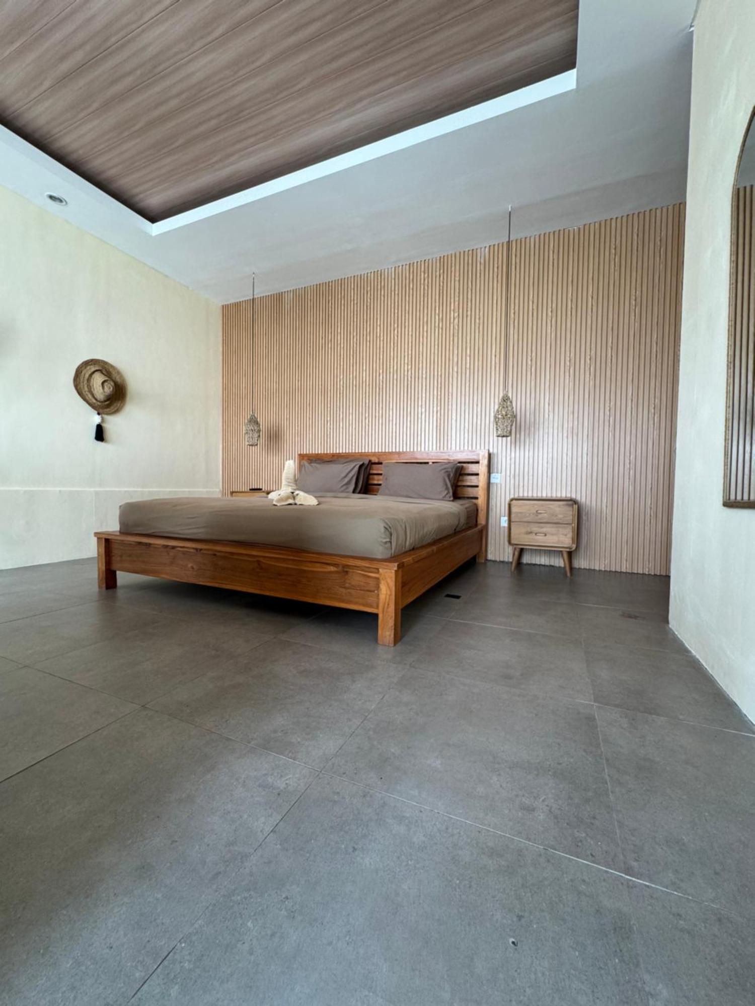 Kiki Village Bathtub Canggu  Bagian luar foto