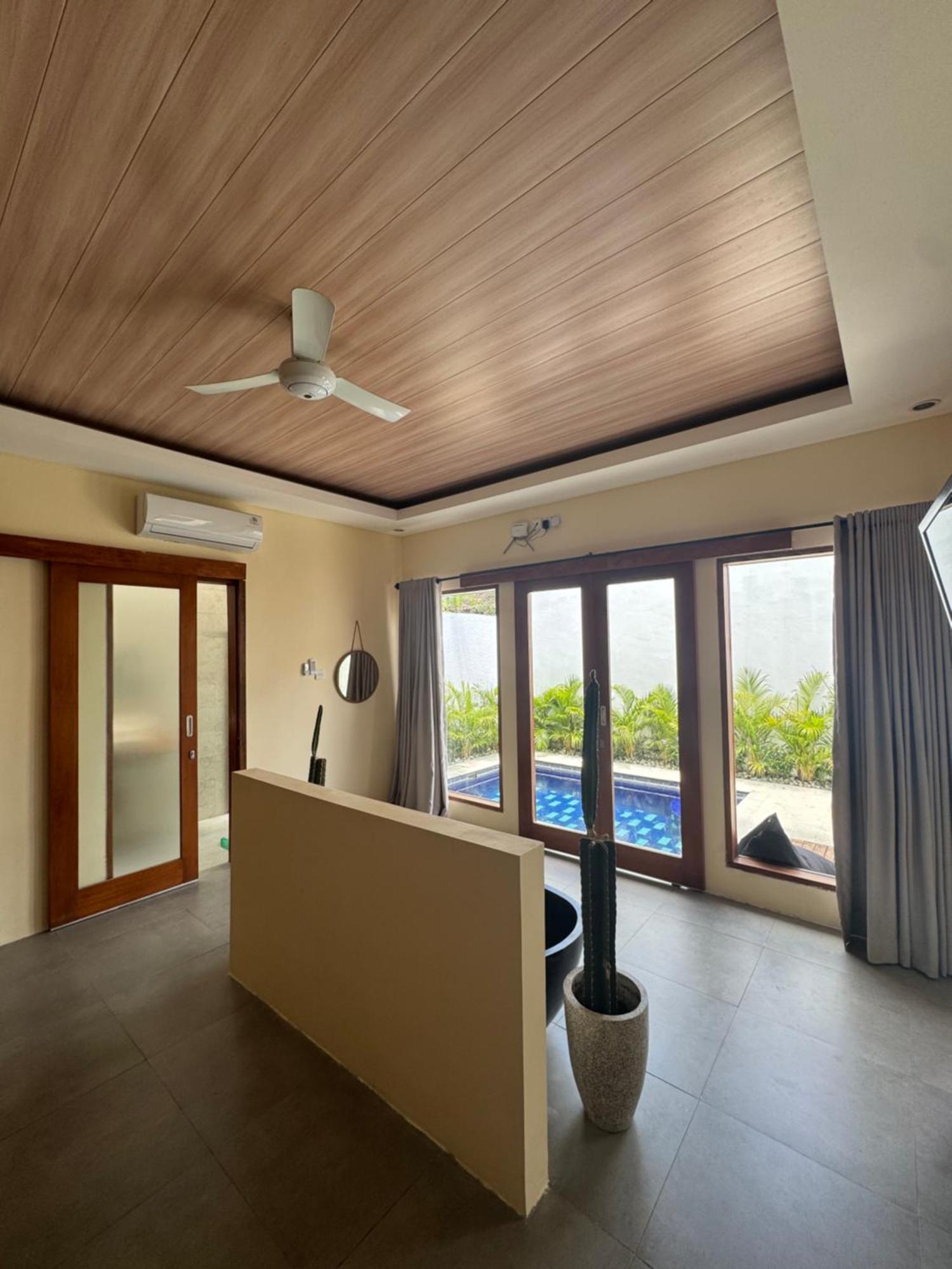 Kiki Village Bathtub Canggu  Bagian luar foto